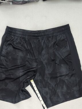 Tek Gear Black Patterned Men’s Athletic Shorts